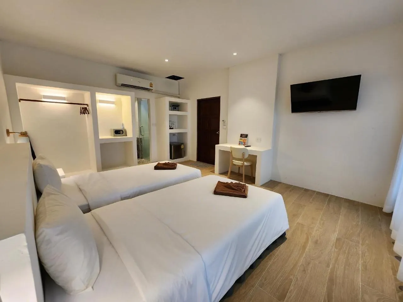 Twin Bay Resort Koh Lanta Thailand